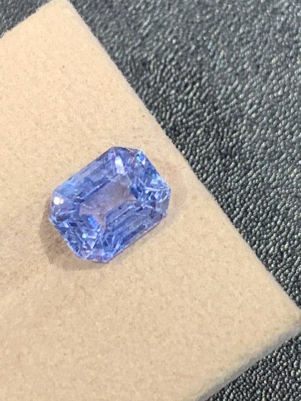 3.77 cts, Faceted untreated blue sapphire with a GIA certificate