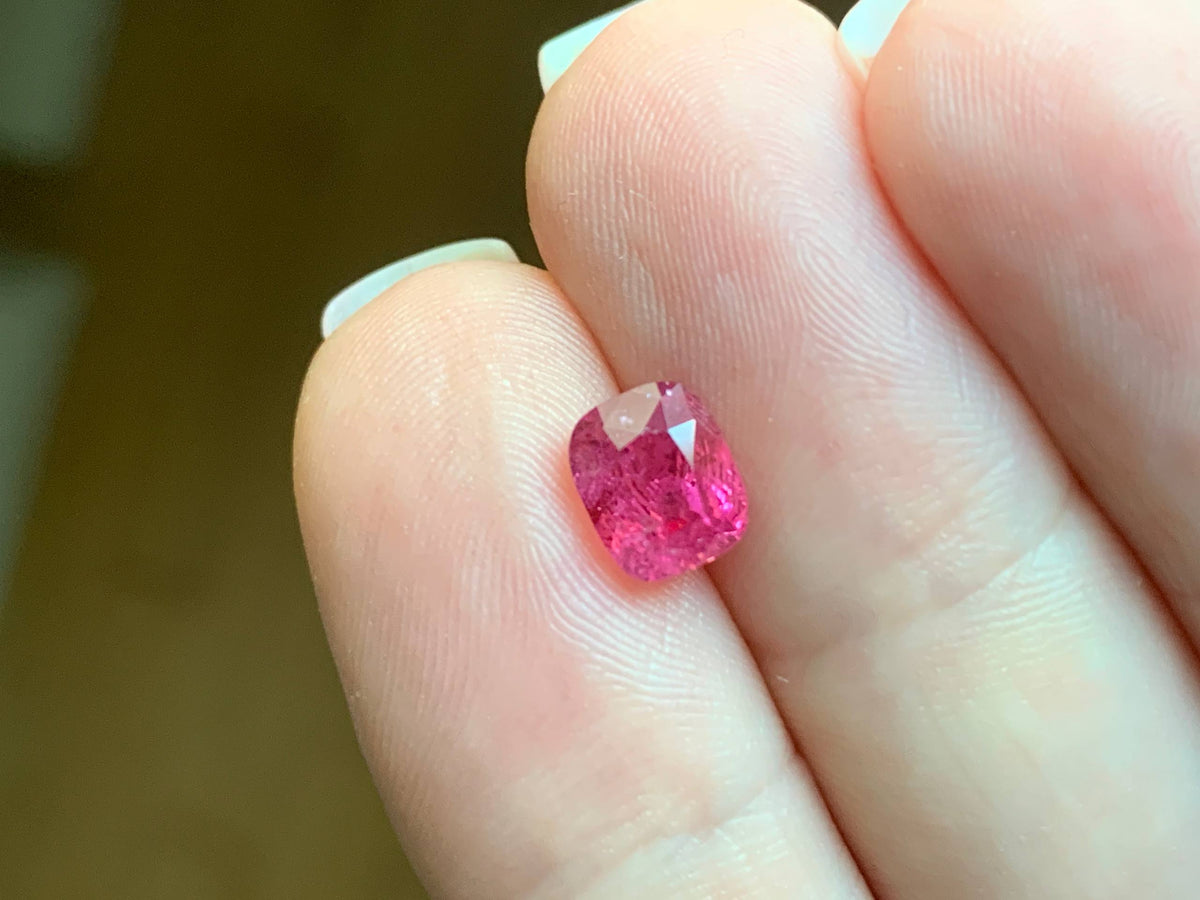 1.76 cts, Faceted Mahenge pink spinel