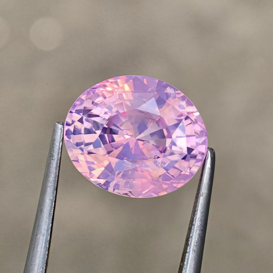 Untreated pink sapphire with opalescence, 4.14 cts