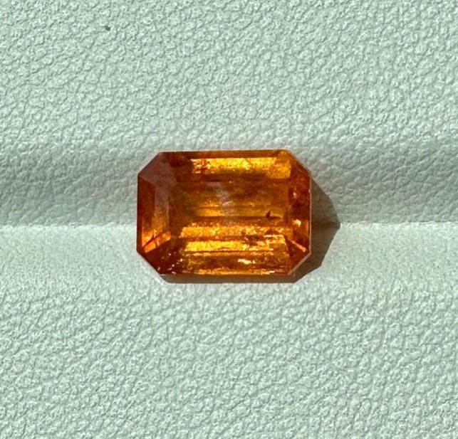 Faceted spessartite orange garnet  3.7 ct