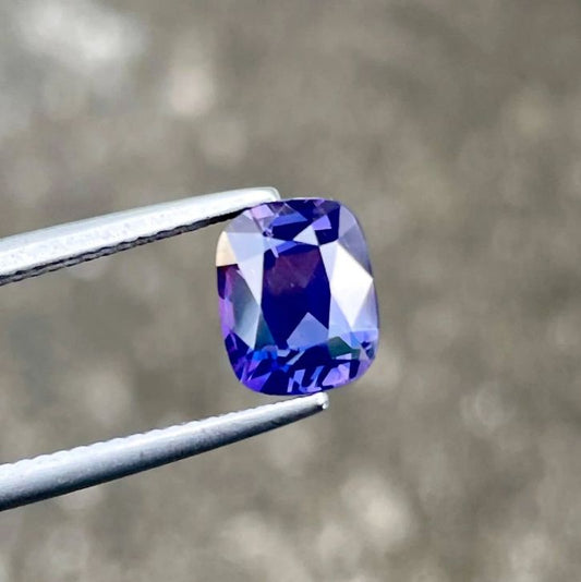 2.75 cts, Faceted Purplish Pink Sapphire