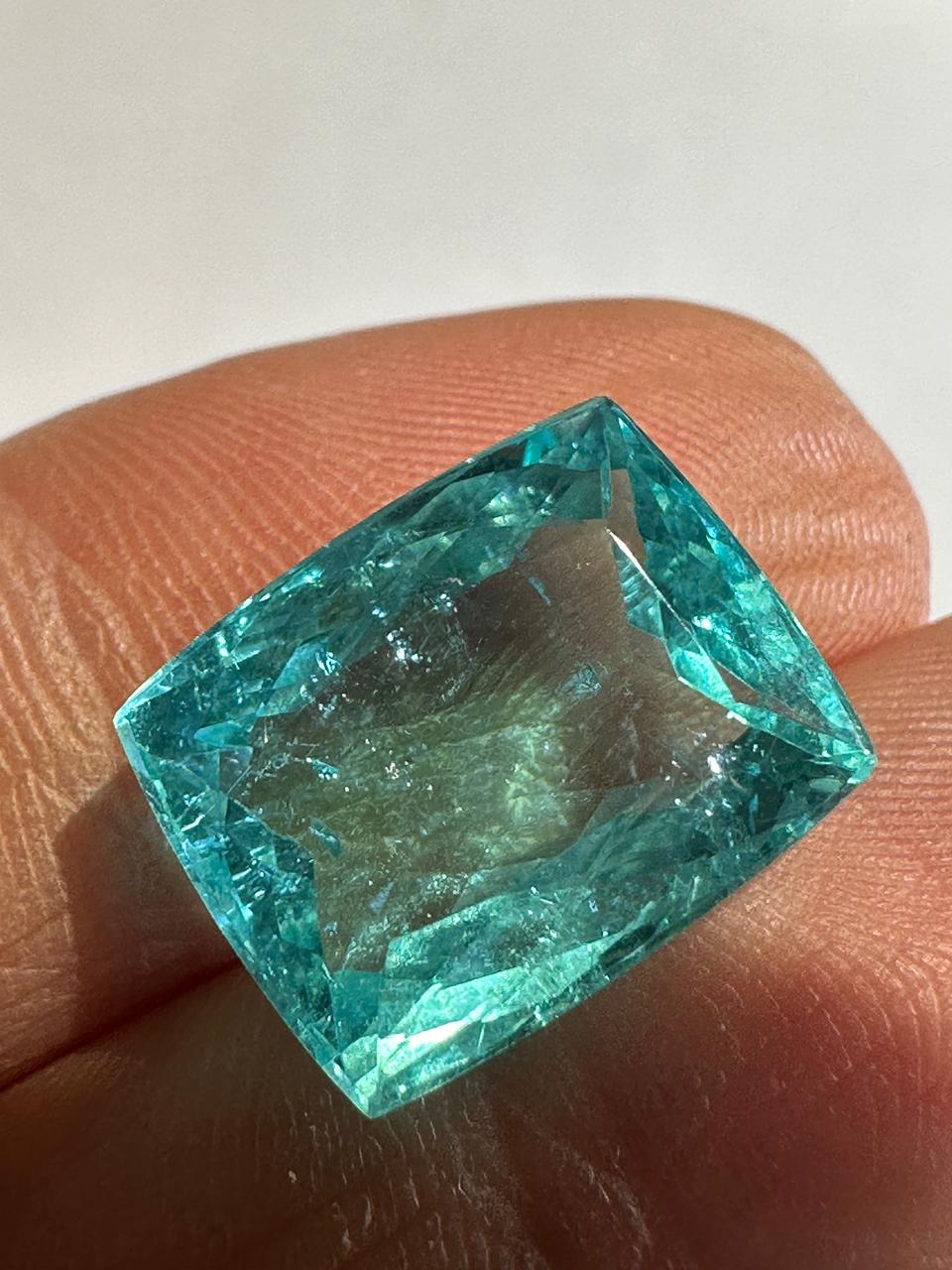 Paraiba Tourmaline 8 ct, rare neon Blue color