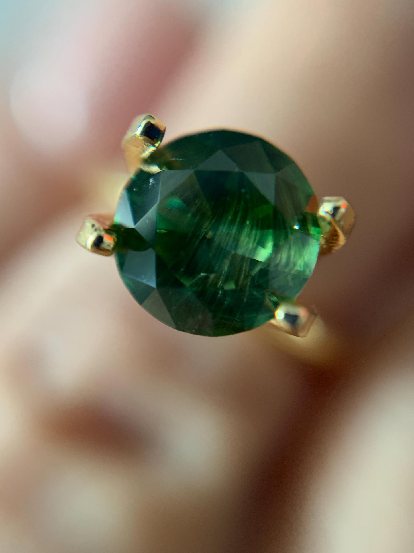 GIA Faceted Russian demantoid garnet, 1.17 ct