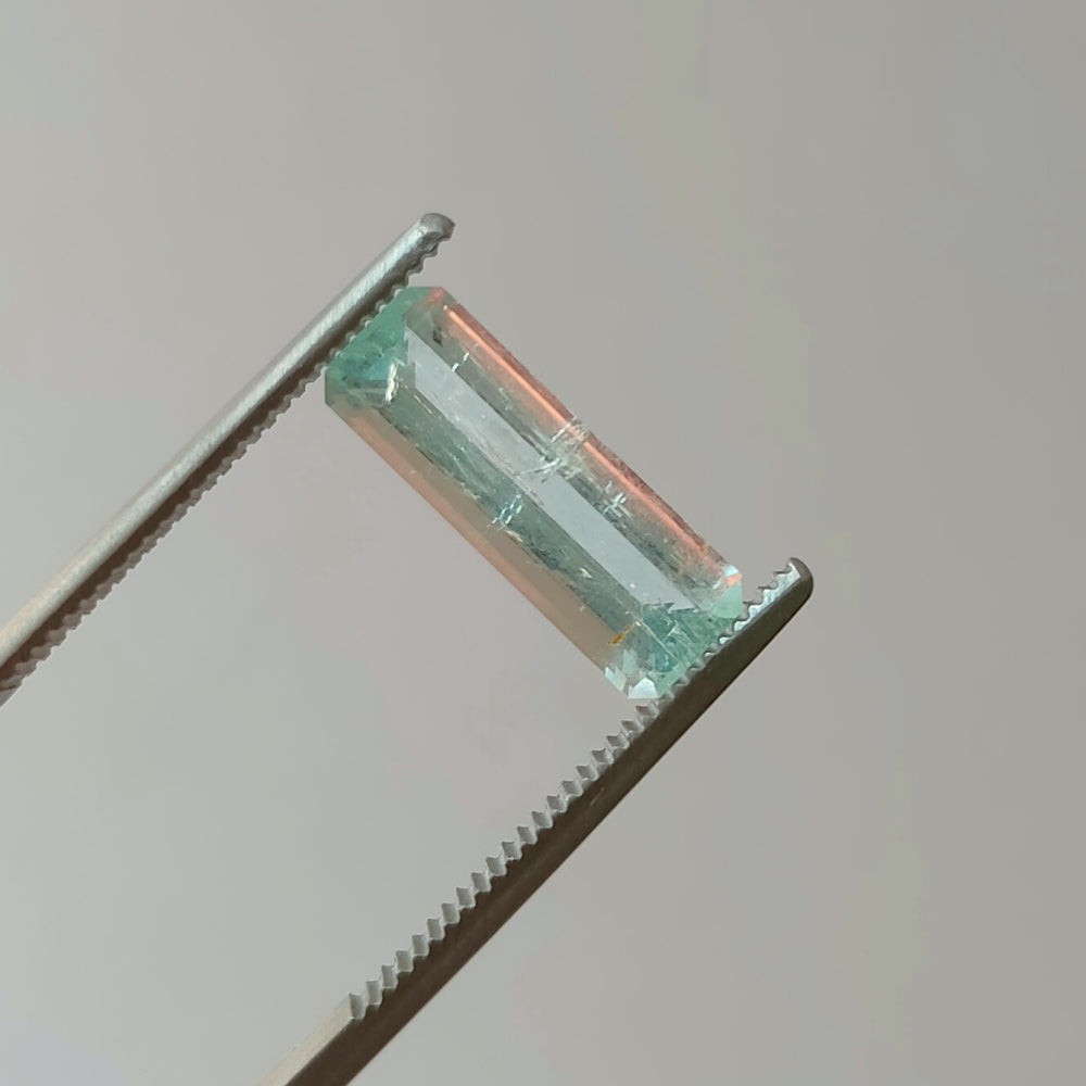 Faceted aquamarine 1.8 ct