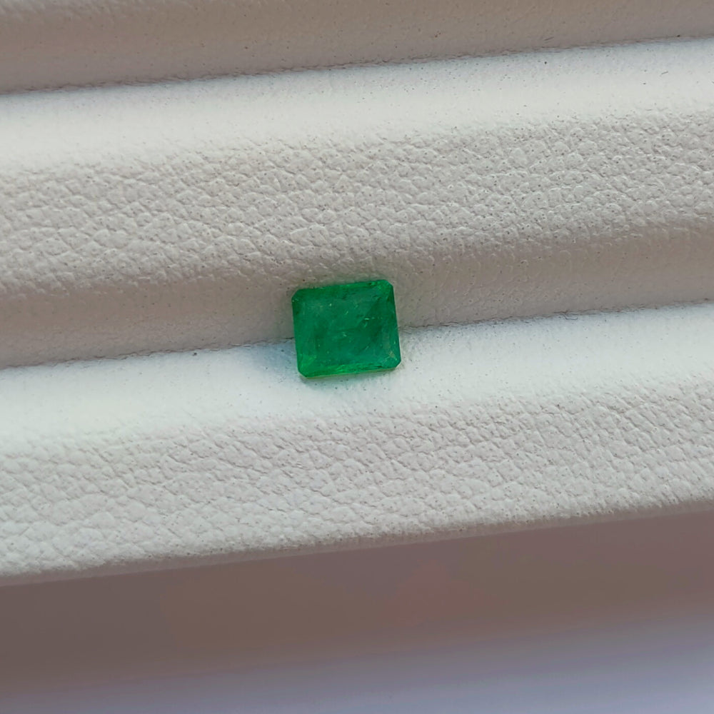 Faceted natural emerald 0.43 ct