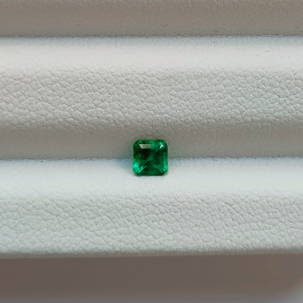 Faceted natural emerald 0.2 ct
